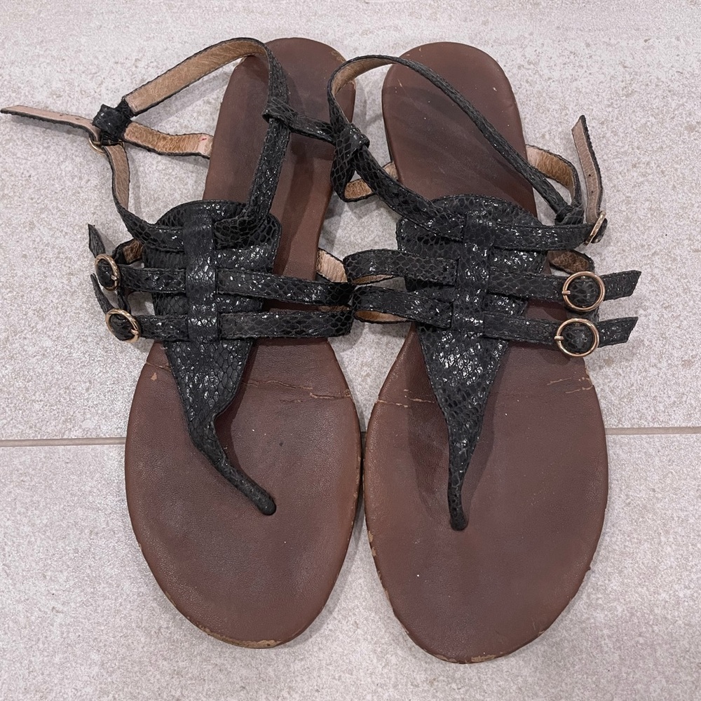 Sam Edelman Flat Black Strappy Sandals